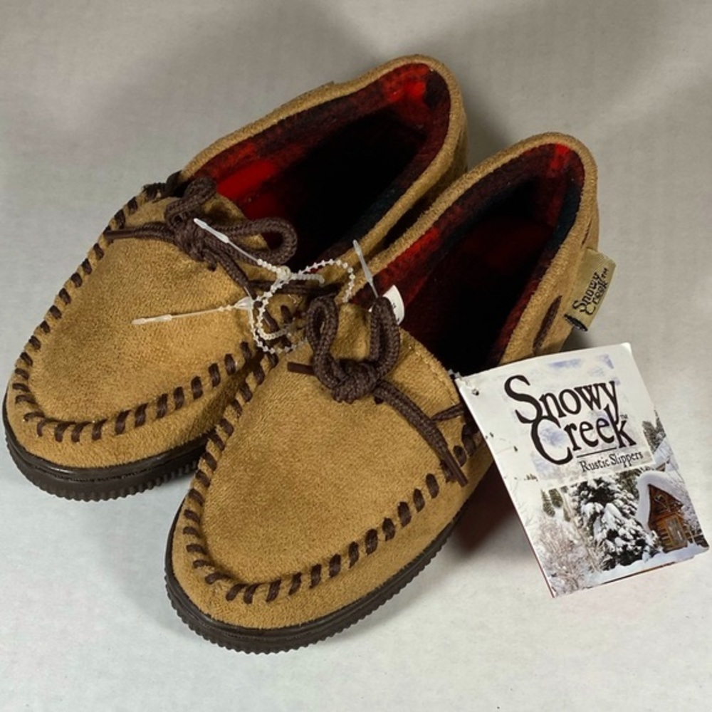 Snowy Creek Rustic Slippers